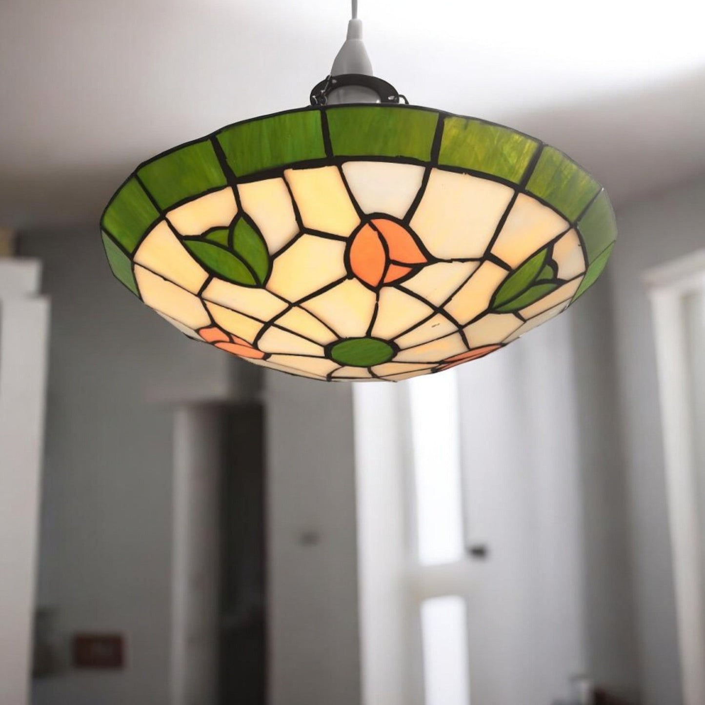 Stained Glass Easyfit Uplighter Pendant Lampshade, 30cm Tulip Design – Tiffany Style Ceiling Light Shade